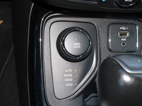 Used 2021 Jeep Compass Limited w/ Elite Interior Group image 10