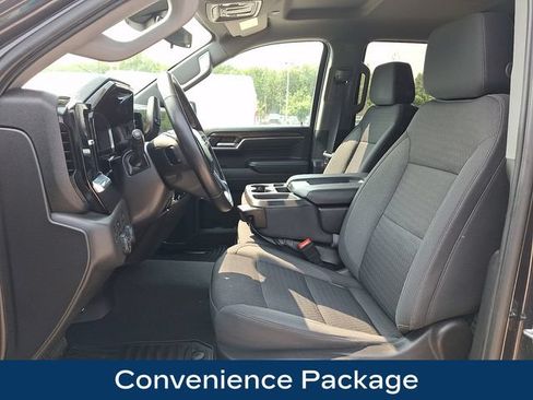 Used 2023 Chevrolet Silverado 1500 LT AWD/4WD image 2