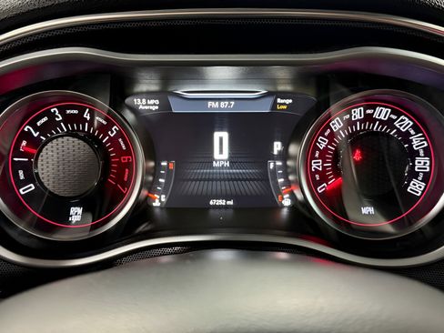 Used 2016 Dodge Challenger R/T Scat Pack w/ Leather Interior Group image 11