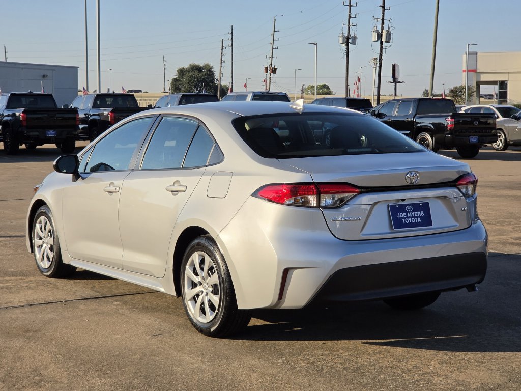 Used 2025 Toyota Corolla LE FWD image 7