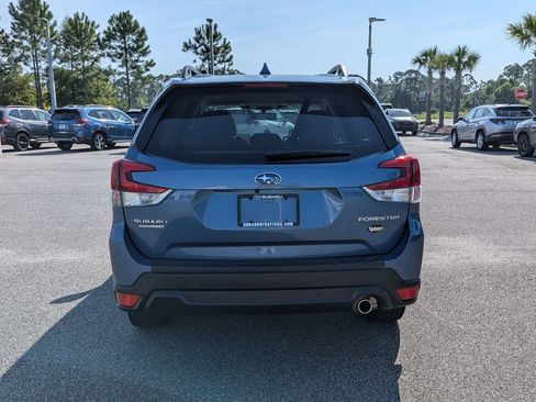 Used 2023 Subaru Forester Limited w/ Popular Package #3 AWD/4WD image 5
