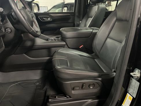 Used 2021 Chevrolet Tahoe RST w/ Luxury Package image 10