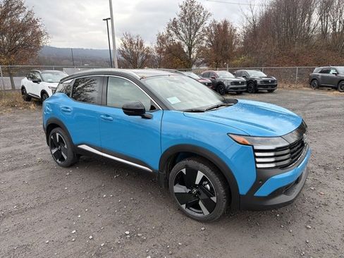 New 2026 Nissan Kicks SR w/ SR Premium Package image 4