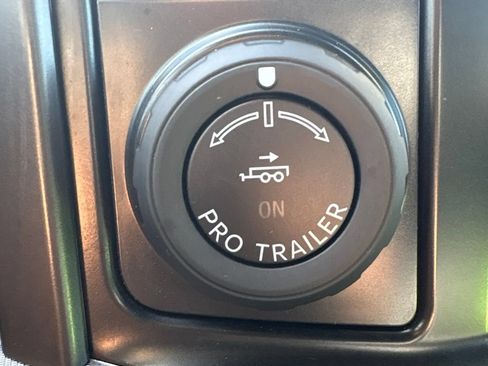 Used 2024 Ford F150 Lariat w/ FX4 Off-Road Package AWD/4WD image 43