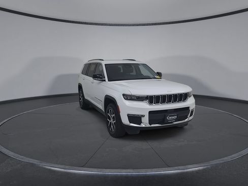 Used 2023 Jeep Grand Cherokee L Limited w/ Trailer Tow Group (B) AWD/4WD image 4