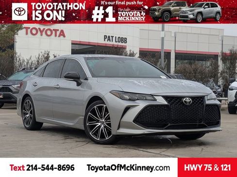 Used 2019 Toyota Avalon XSE image 1
