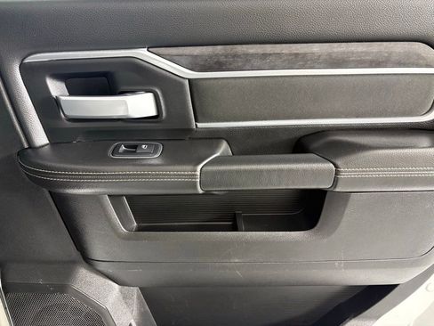 Used 2024 RAM 2500 Big Horn image 18