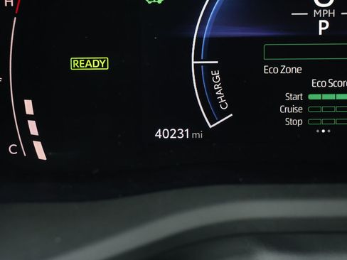 Used 2025 Toyota Camry LE w/ Convenience Package AWD/4WD image 20