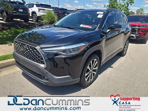 Used 2022 Toyota Corolla Cross XLE AWD/4WD image 1