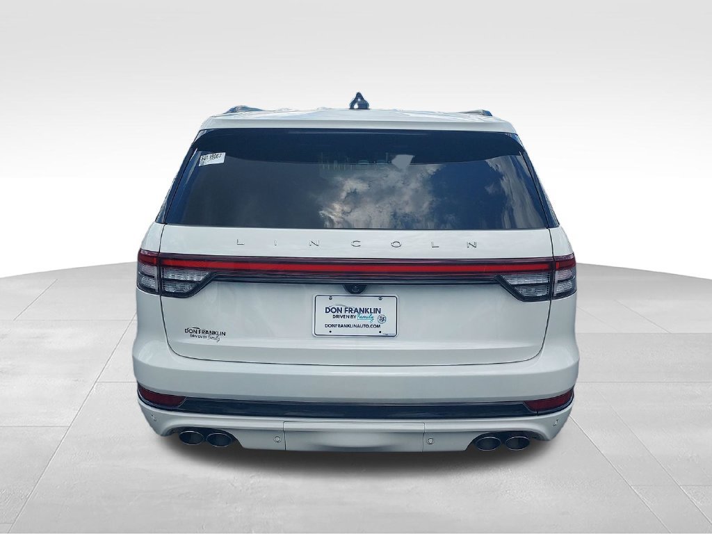 Used 2025 Lincoln Aviator Reserve w/ Jet Appearance Package AWD/4WD image 4