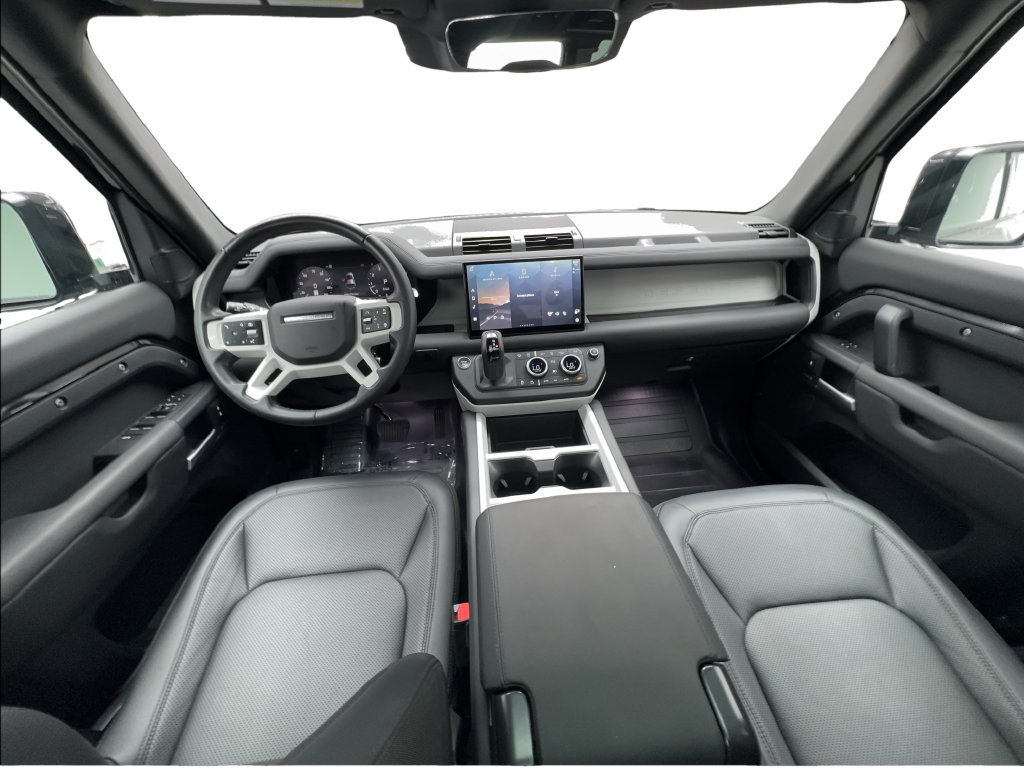 Used 2025 Land Rover Defender 110 S AWD/4WD image 40