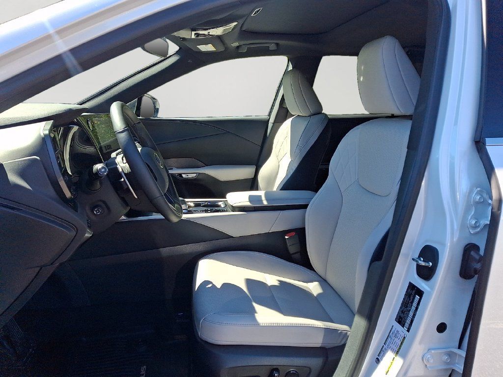 Used 2026 Lexus RX 350 Premium w/ All Season Protection Package AWD/4WD image 14