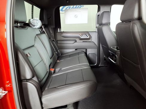 New 2026 GMC Sierra 2500 SLT image 10