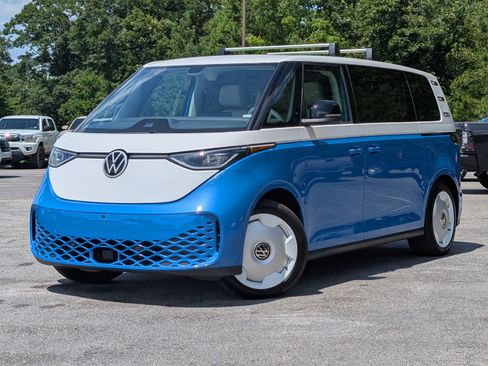 Used 2025 Volkswagen ID. Buzz 1st Edition RWD image 4
