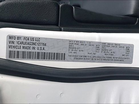 Used 2022 Jeep Grand Cherokee Laredo X RWD image 20