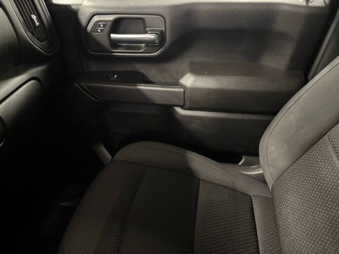 Used 2024 Chevrolet Silverado 2500 Custom AWD/4WD image 15