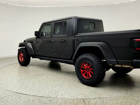 Used 2024 Jeep Gladiator Sport AWD/4WD image 7