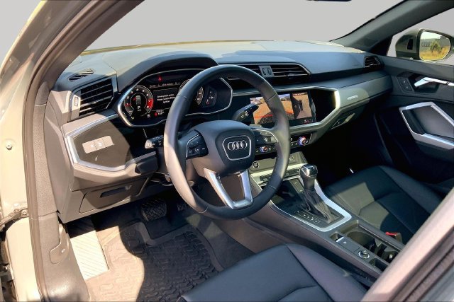 Used 2024 Audi Q3 2.0T Premium Plus AWD/4WD image 14