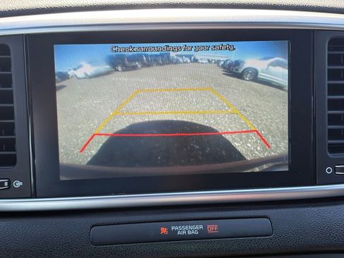 Certified 2020 Kia Sportage S w/ S Sunroof Package image 30