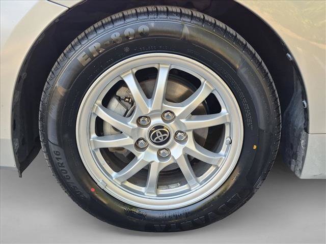 Used 2016 Toyota Prius V Two FWD image 22