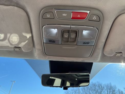 Used 2025 Kia Telluride SX Prestige image 35