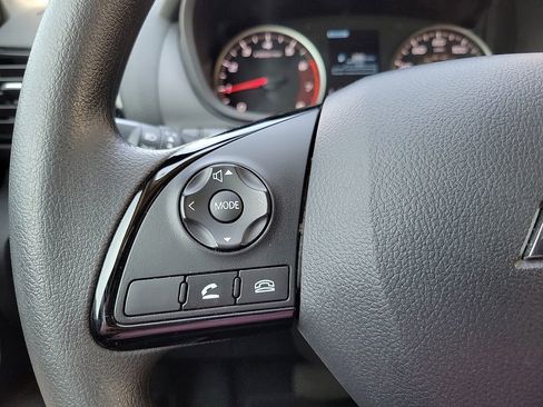 Used 2025 Mitsubishi Eclipse Cross ES image 18