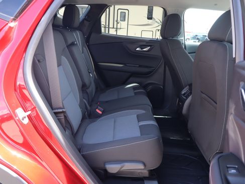 Used 2024 Chevrolet Blazer LT w/ Convenience Package FWD image 12