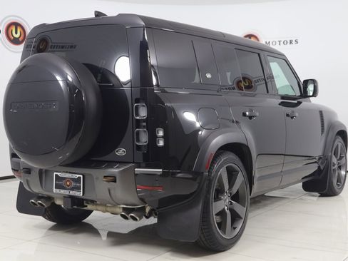 Used 2023 Land Rover Defender 110 V8 image 3