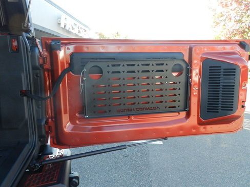 Used 2024 Ford Bronco Outer Banks image 36