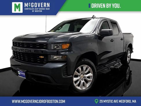 Used 2019 Chevrolet Silverado 1500 Custom w/ Custom Value Package AWD/4WD image 1