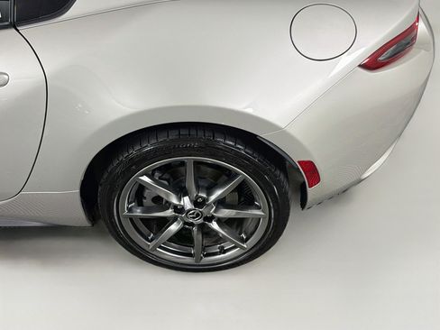 Used 2022 MAZDA MX-5 Miata RF Grand Touring w/ Weather Package RWD image 11