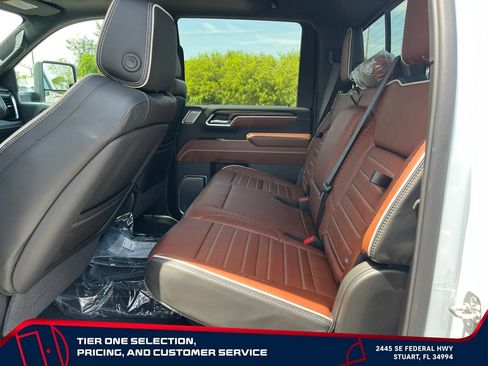 New 2026 GMC Sierra 2500 Denali Ultimate AWD/4WD image 11