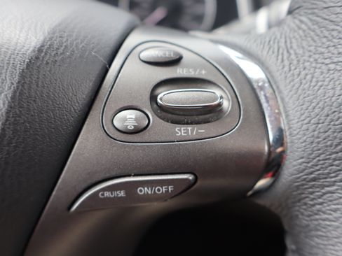 Used 2024 Nissan Murano SL image 17