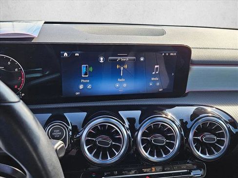 Used 2025 Mercedes-Benz CLA 250 image 12