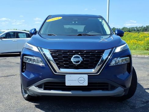 Used 2021 Nissan Rogue SV AWD/4WD image 7