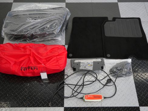 Used 2017 Ferrari California T image 37