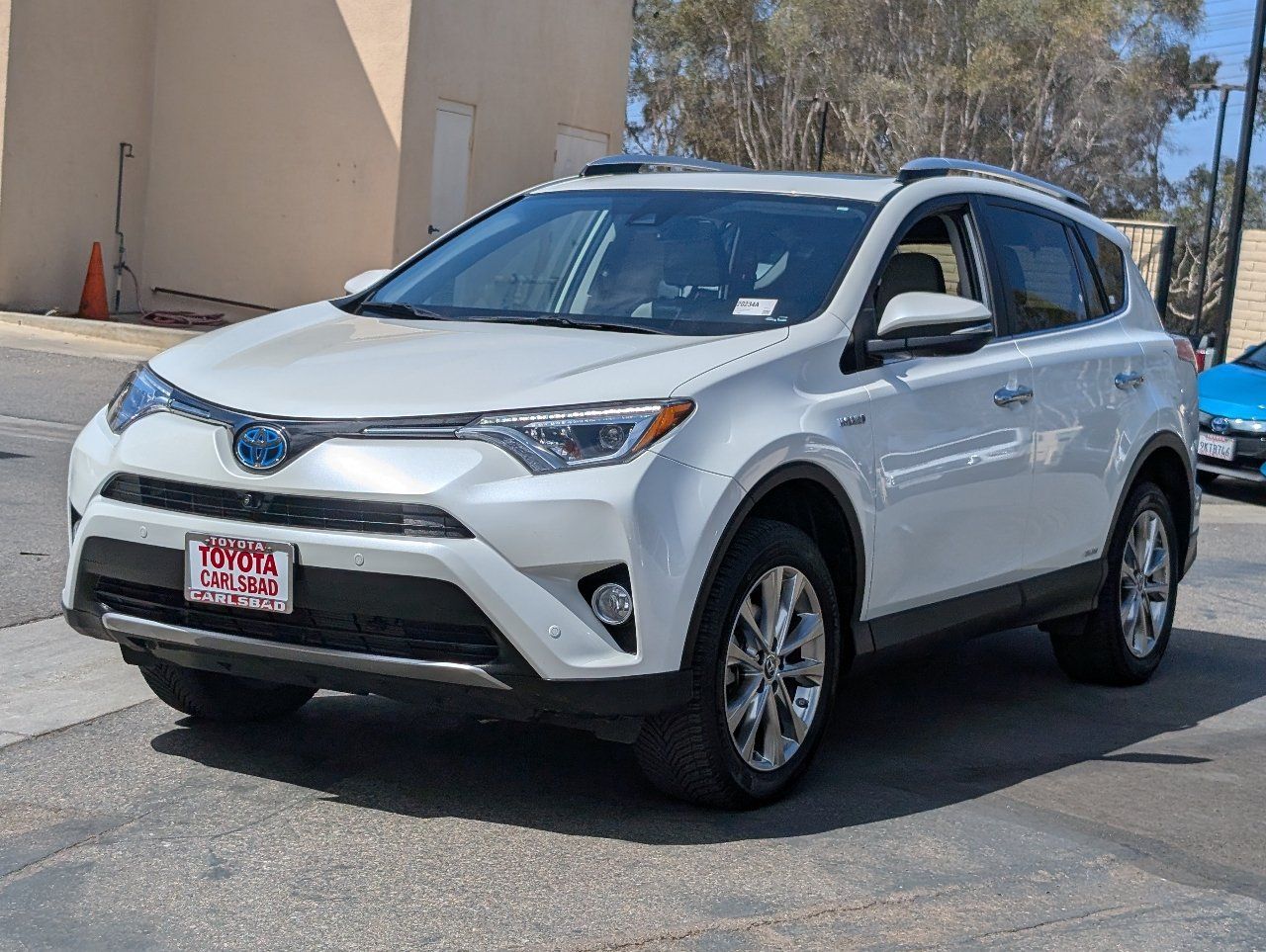 Used 2016 Toyota RAV4 Limited w/ Advanced Technology Package AWD/4WD image 11