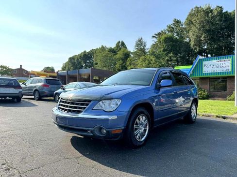 Used 2007 Chrysler Pacifica Touring image 1