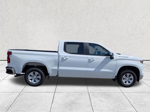 Used 2025 Chevrolet Silverado 1500 LT RWD image 2
