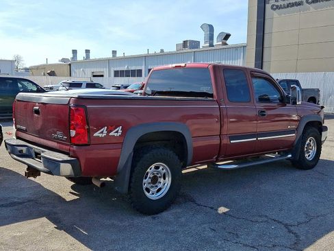 Used 2004 Chevrolet Silverado 2500 LT w/ Skid Plate Package image 3