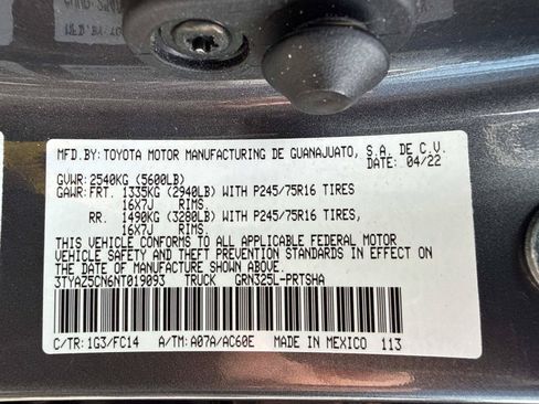 Used 2022 Toyota Tacoma SR5 RWD image 30