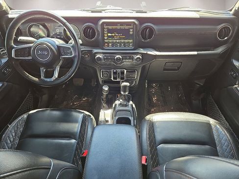 Used 2023 Jeep Wrangler Unlimited Sahara AWD/4WD image 17