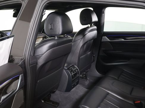 Used 2018 BMW 640i Gran Turismo xDrive image 30