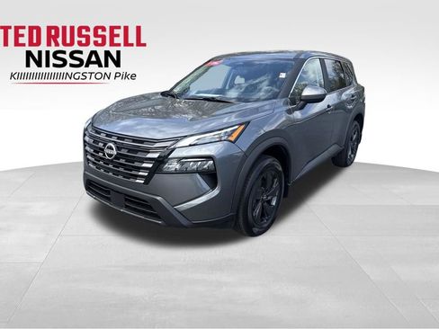 Used 2026 Nissan Rogue SV w/ Cold Weather Package image 1