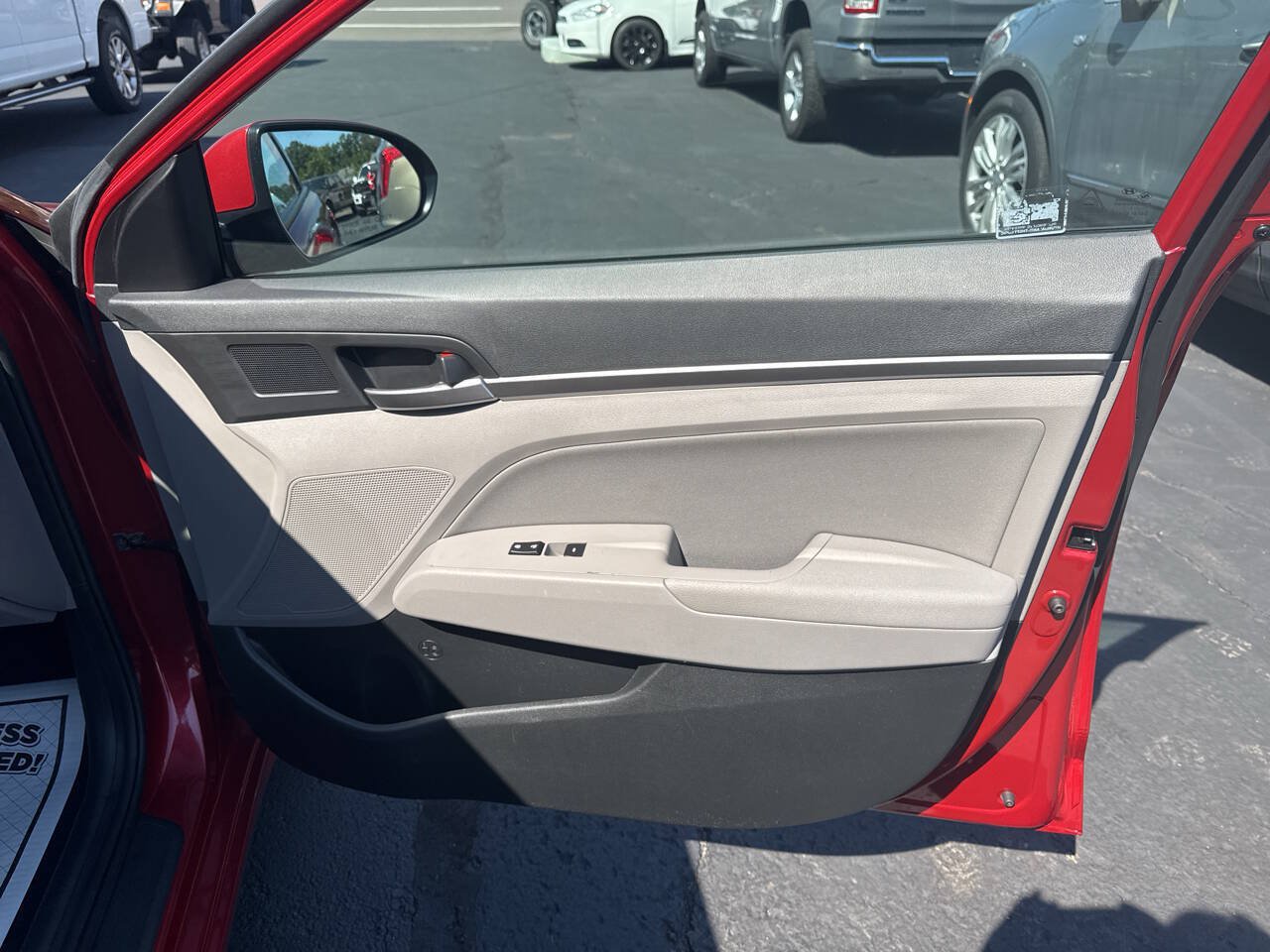 Used 2019 Hyundai Elantra SEL FWD image 24