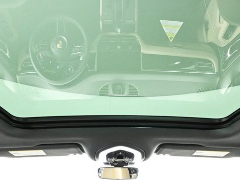 Used 2026 Porsche Macan AWD/4WD image 22