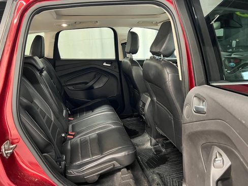Used 2018 Ford Escape Titanium w/ Ford Safe & Smart Package AWD/4WD image 10