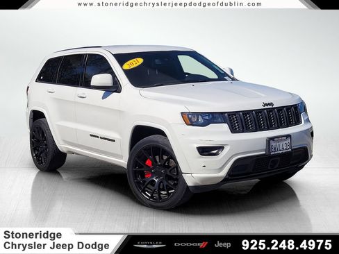 Used 2021 Jeep Grand Cherokee Laredo X AWD/4WD image 1