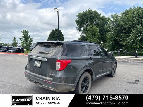Used 2022 Ford Explorer XLT w/ Equipment Group 202A AWD/4WD image 8