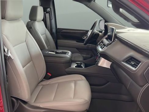 Used 2021 Chevrolet Tahoe LT w/ LT Signature Package image 22